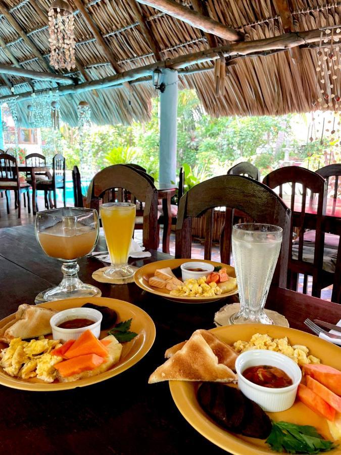 Hotel Atelie Del Mar Monterrico Ngoại thất bức ảnh